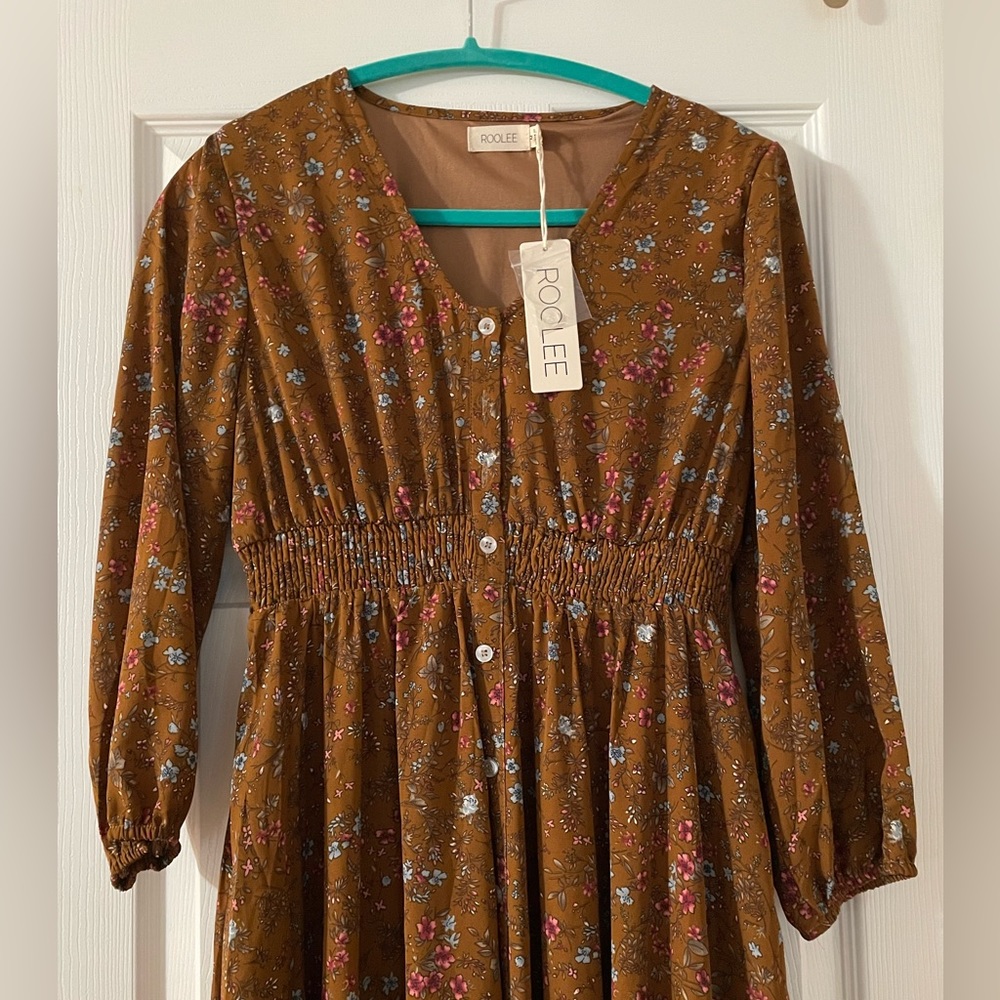 NWT Fall or Autumn dress with smocked waist and button down front.